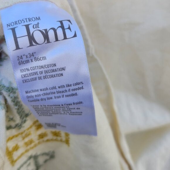 5/$100 SALE -  Nordstrom at Home  Apartment Sweet Apartment Apron - Picture 6 of 6